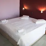 Petania &