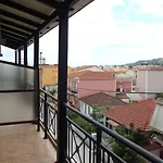 Petania & Lixouri