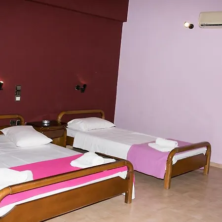 Aparthotel Petania &