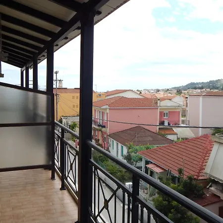 Petania & Ликсури